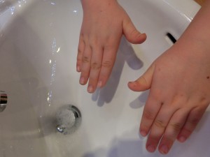 Kindernagellack von snails - mit Seife abgewaschen